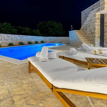 Villa Mare Vinisce