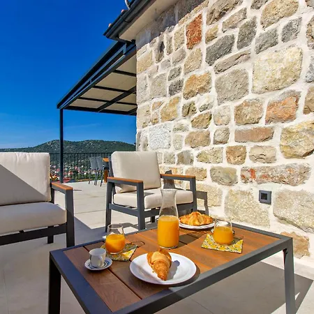 Mare Villa *