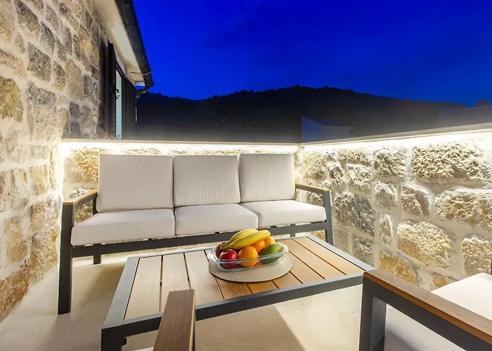 Mare Villa