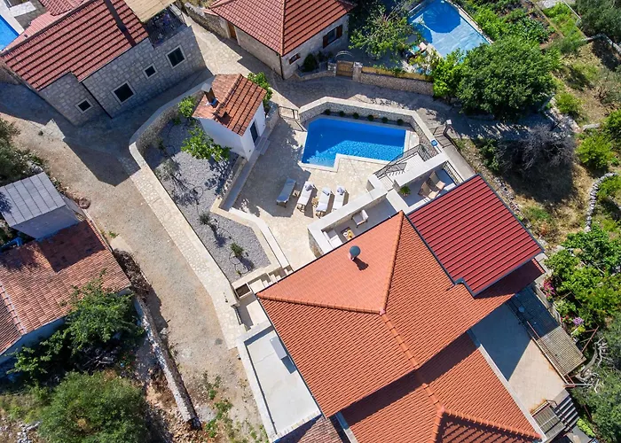 Mare Villa Vinišće